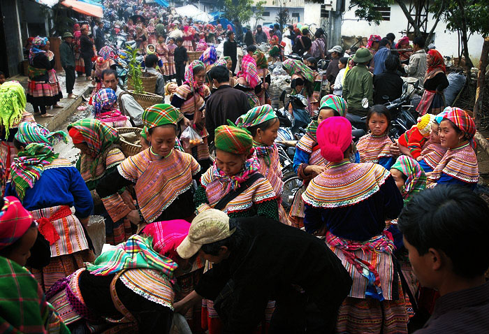 Bac Ha Market Vietnam Tours